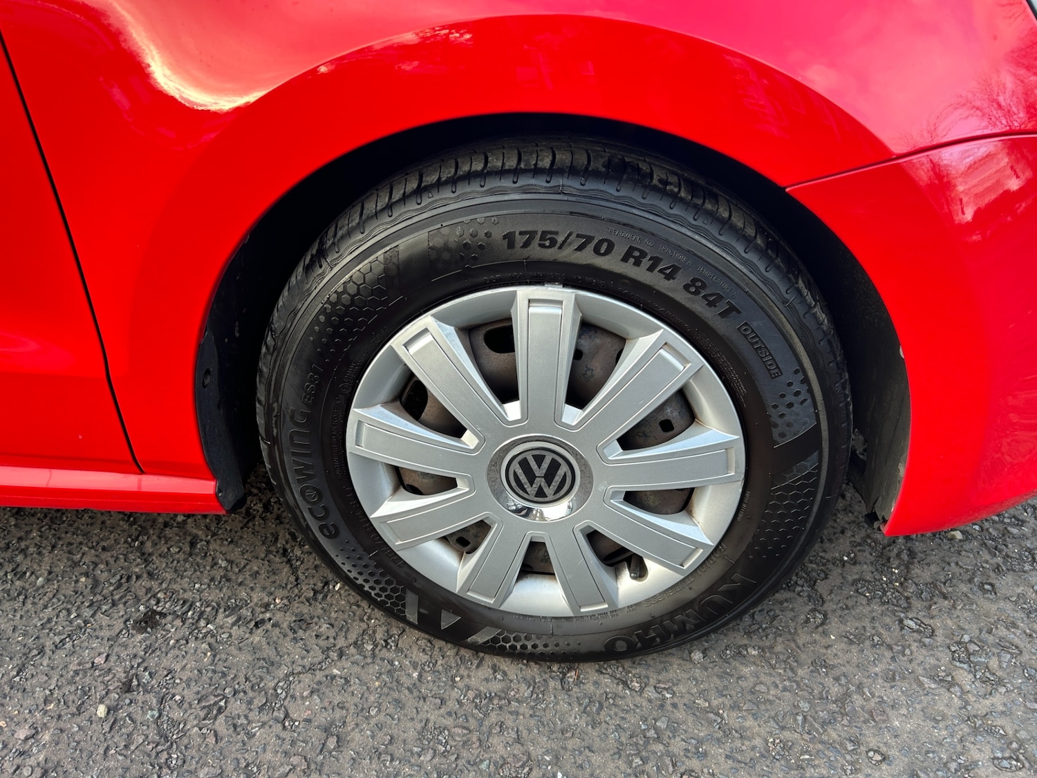 Used Volkswagen Polo 2011 for sale - 76594594: Photo 14