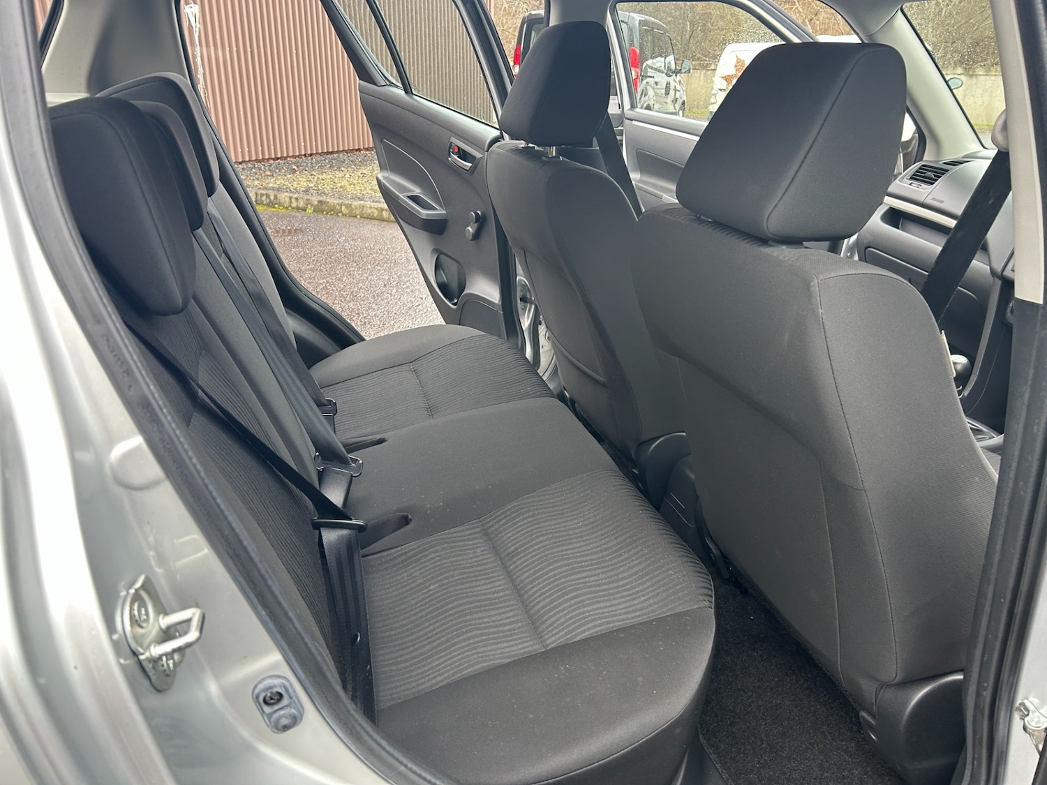 Used Suzuki Swift 2011 for sale - 77687398: Photo 11