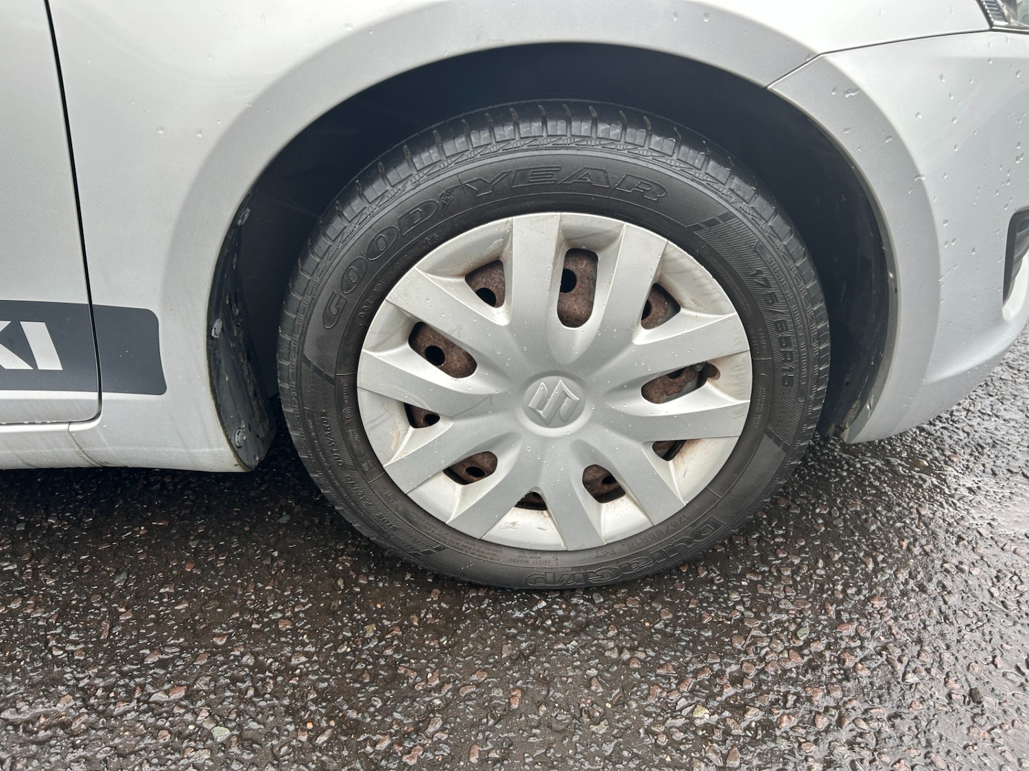 Used Suzuki Swift 2011 for sale - 77687398: Photo 15