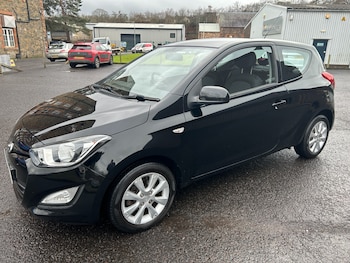 Used Hyundai i20 2014 for sale - 77636333: Photo