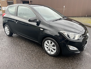 Used Hyundai i20 2014 for sale - 77636333: Photo