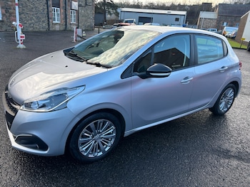 Used Peugeot 208 2016 for sale - 77233926: Photo