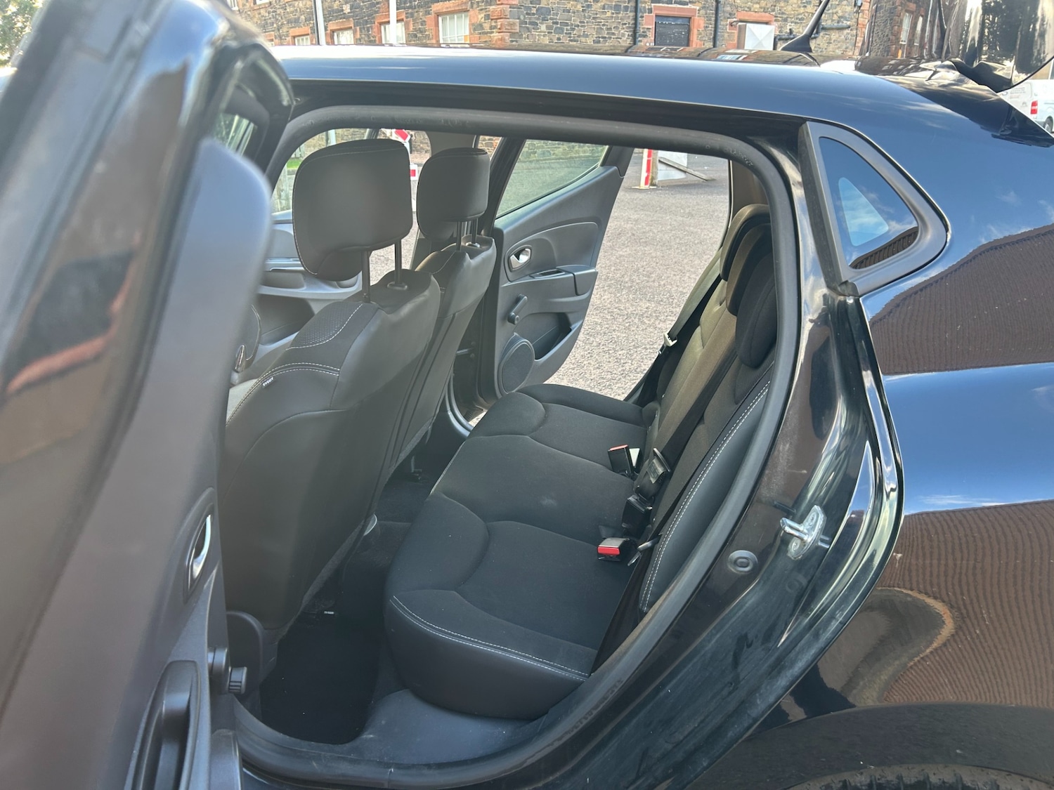 Used Renault Clio 2016 for sale - 75972300: Photo 10