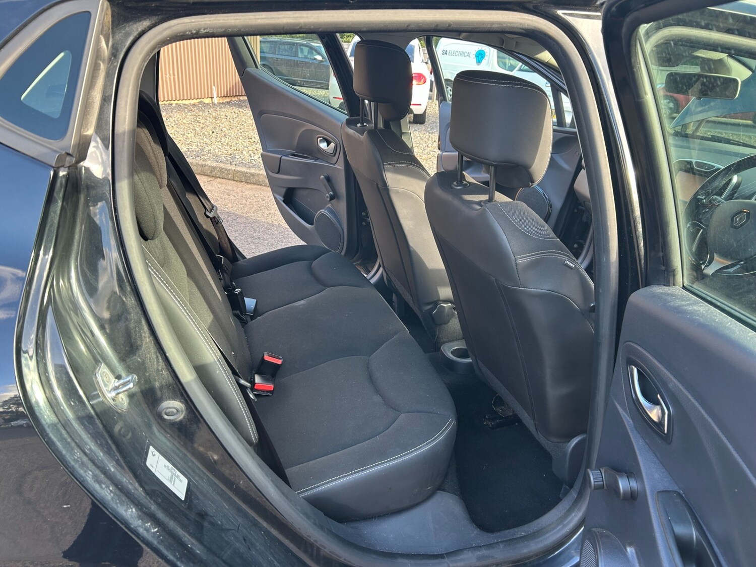 Used Renault Clio 2016 for sale - 75972300: Photo 11