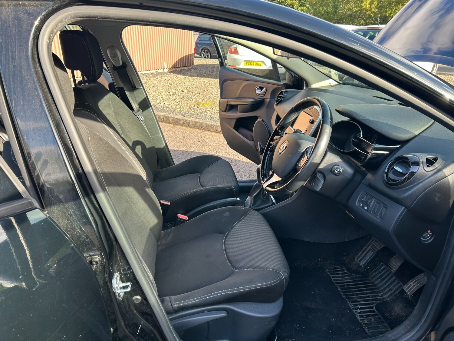 Used Renault Clio 2016 for sale - 75972300: Photo 12