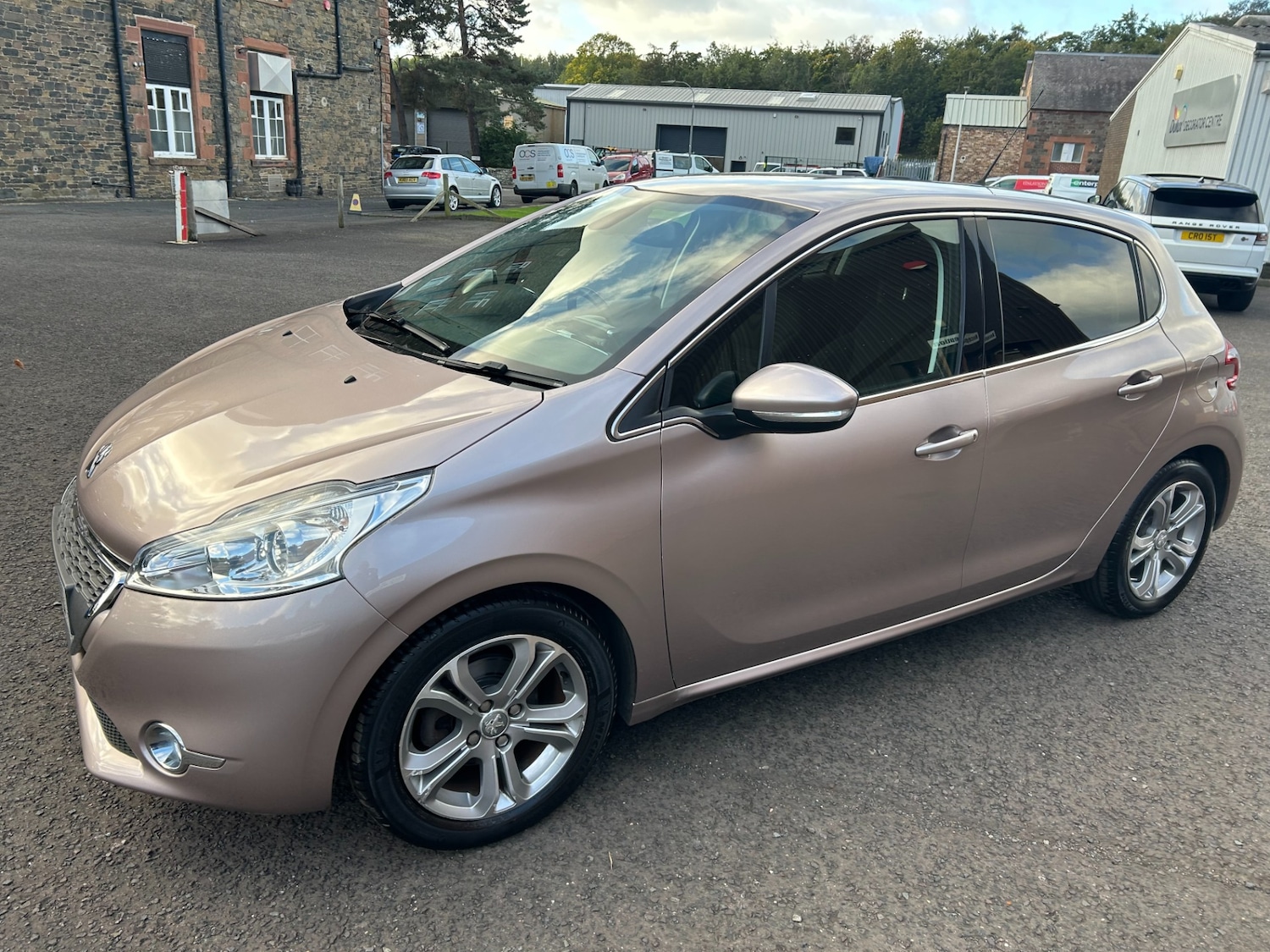 Used Peugeot 208 2013 for sale - 75952016: Photo 3