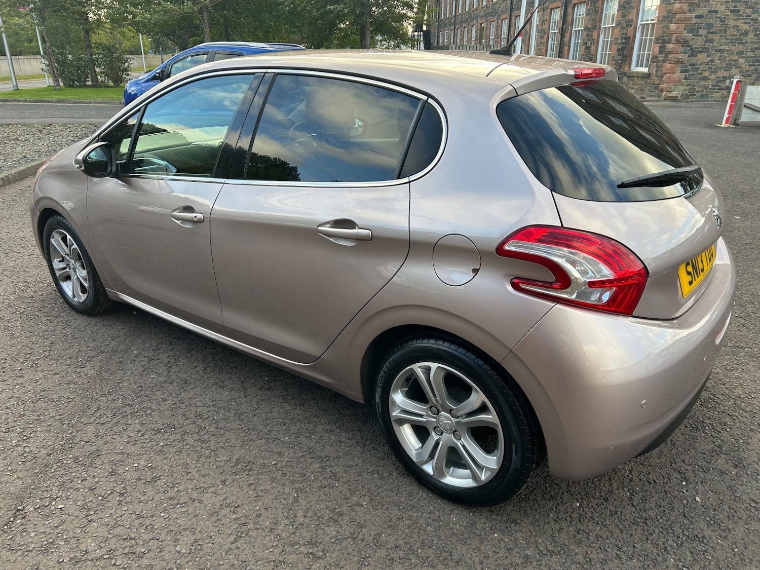 Used Peugeot 208 2013 for sale - 75952016: Photo 4