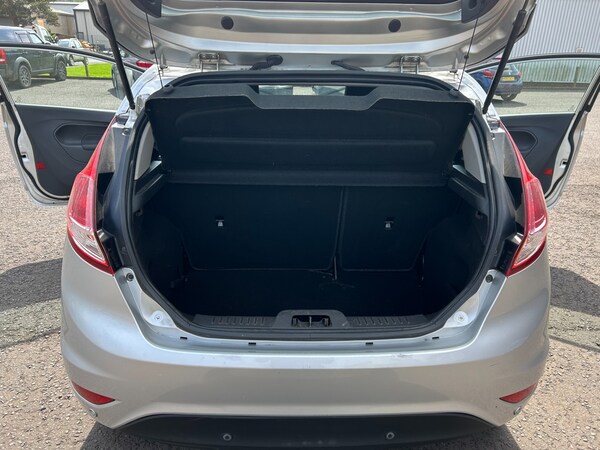 Used Ford Fiesta 2015 for sale - 74500579: Photo 13