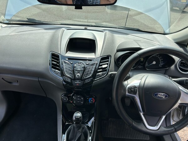 Used Ford Fiesta 2015 for sale - 74500579: Photo 8