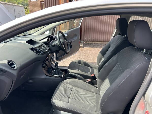 Used Ford Fiesta 2015 for sale - 74500579: Photo 9