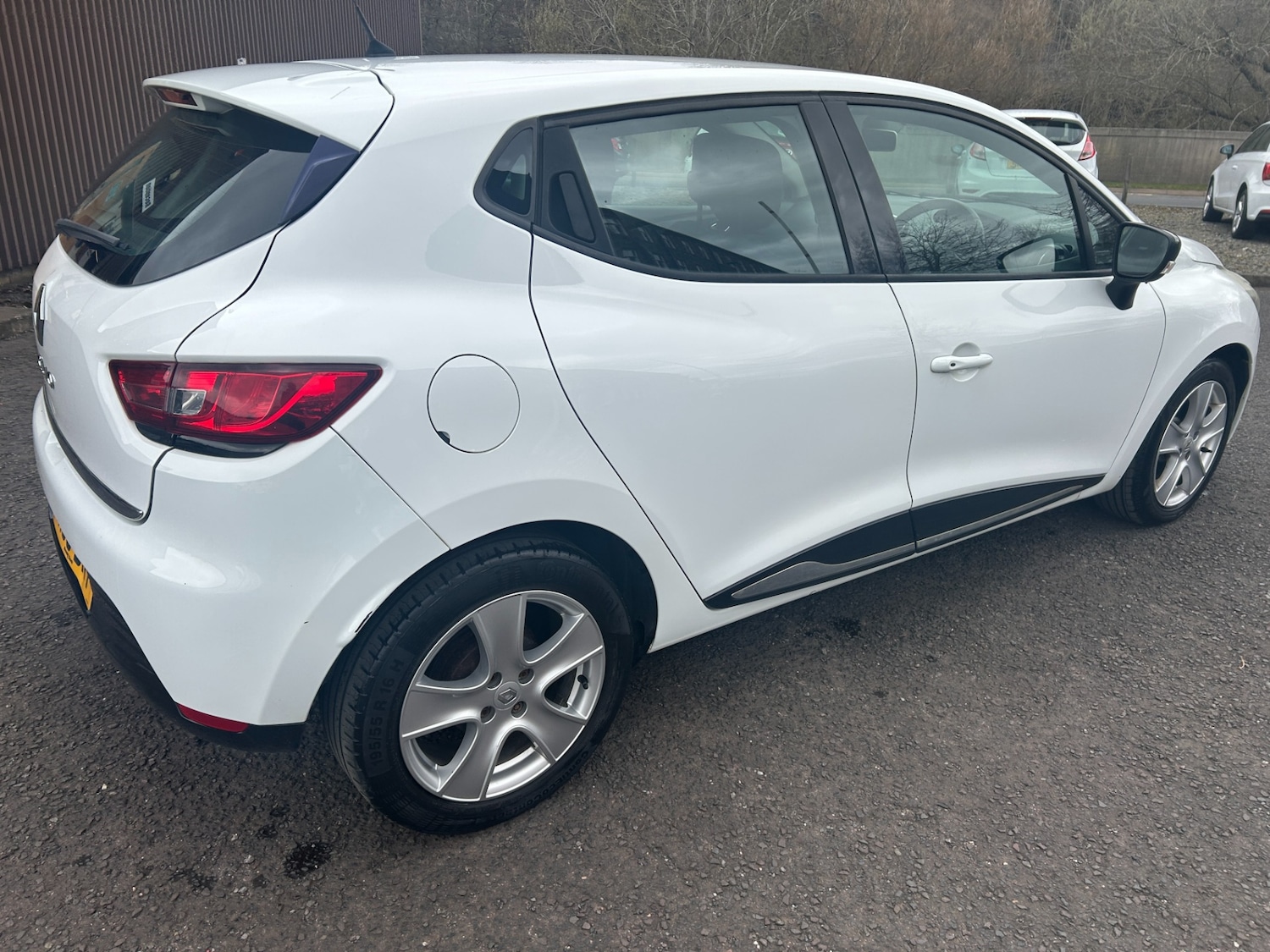 Used Renault Clio 2016 for sale - 78054377: Photo 2
