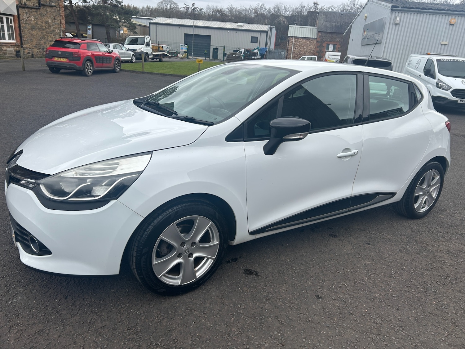 Used Renault Clio 2016 for sale - 78054377: Photo 3