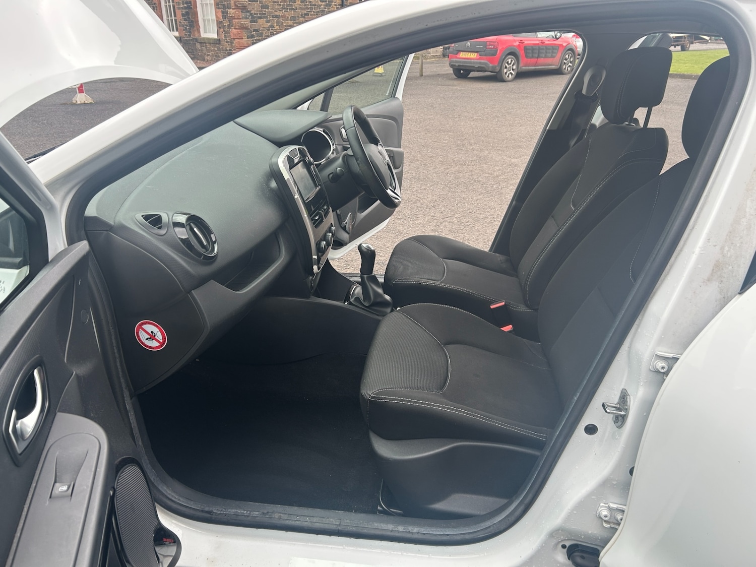 Used Renault Clio 2016 for sale - 78054377: Photo 9