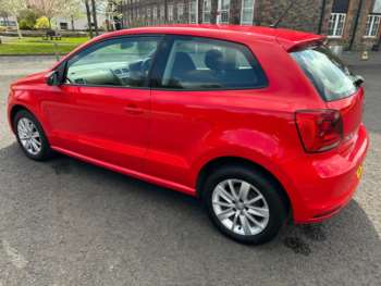 Used Volkswagen Polo 2015 for sale - 74412934: Photo
