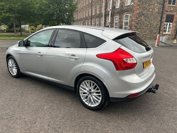 Used Ford Focus 2011 for sale - 75063555: Photo