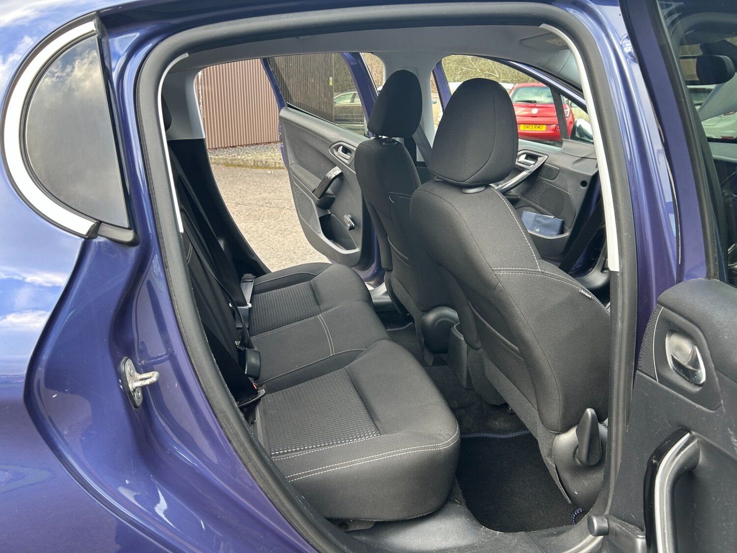 Used Peugeot 208 2016 for sale - 77918321: Photo 11