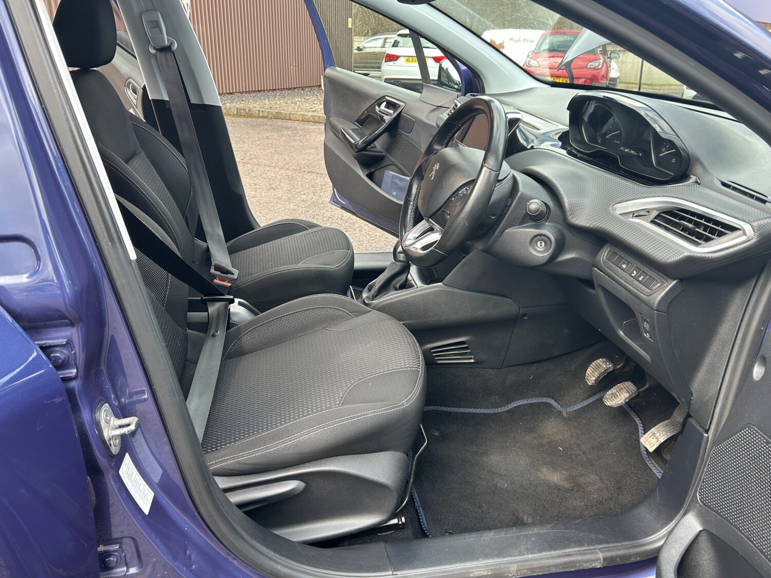 Used Peugeot 208 2016 for sale - 77918321: Photo 12