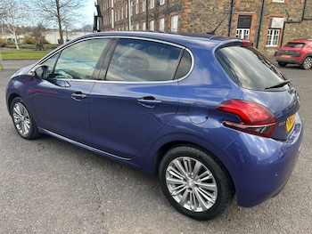 Used Peugeot 208 2016 for sale - 77918321: Photo
