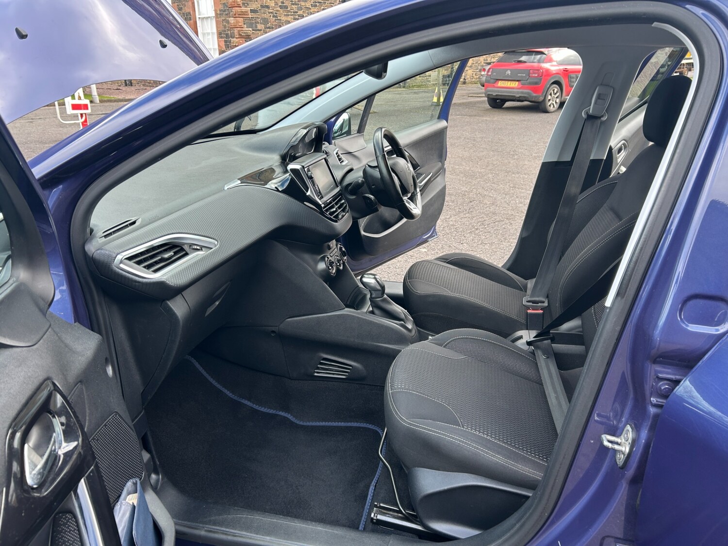 Used Peugeot 208 2016 for sale - 77918321: Photo 9