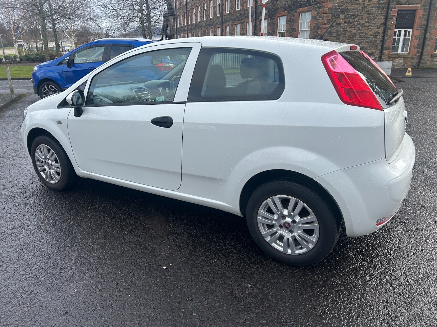 Used Fiat Punto 2015 for sale - 77687405: Photo 4