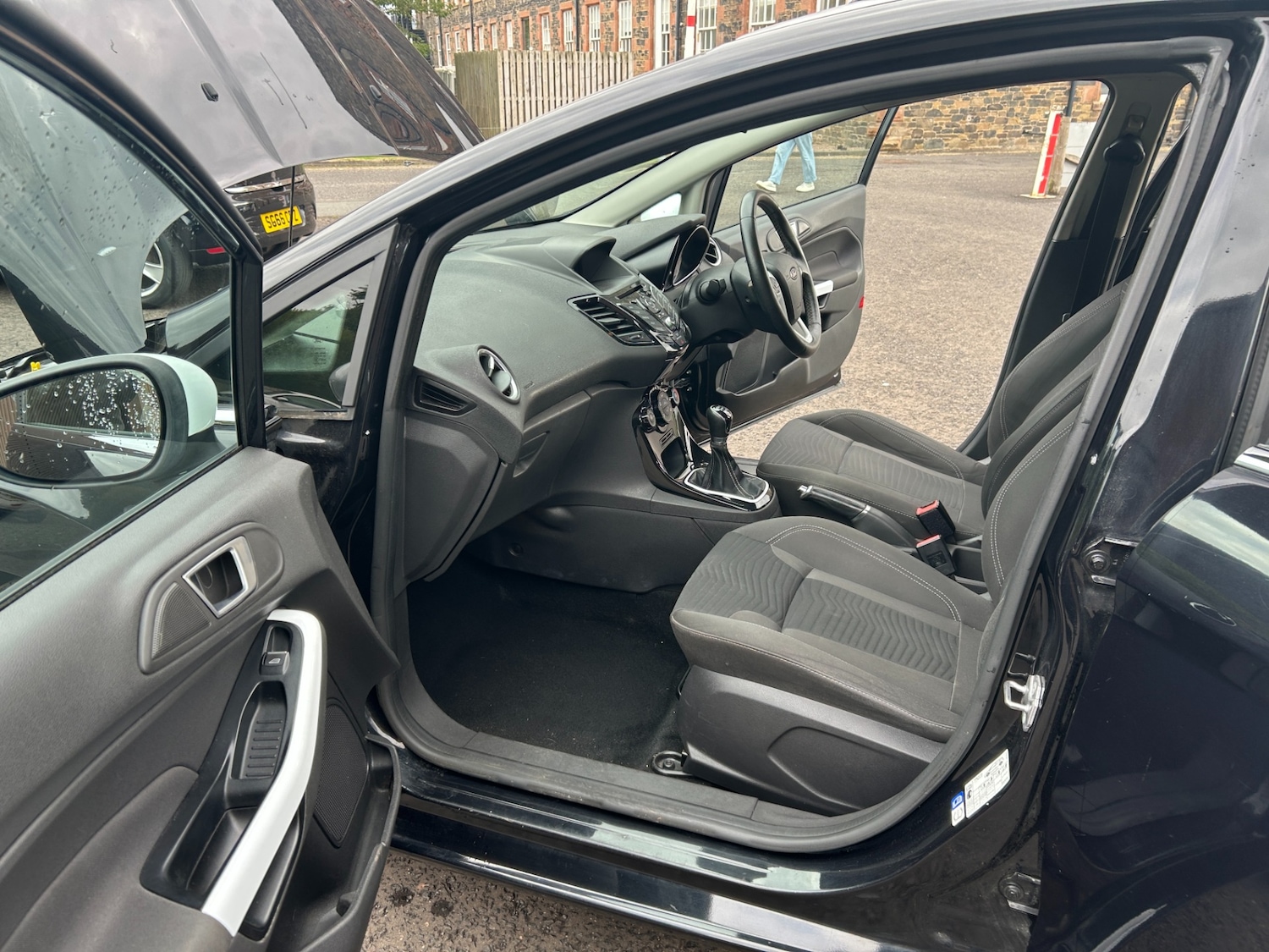 Used Ford Fiesta 2016 for sale - 76048958: Photo 9