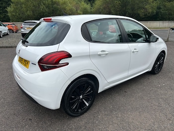 Used Peugeot 208 2016 for sale - 75605038: Photo