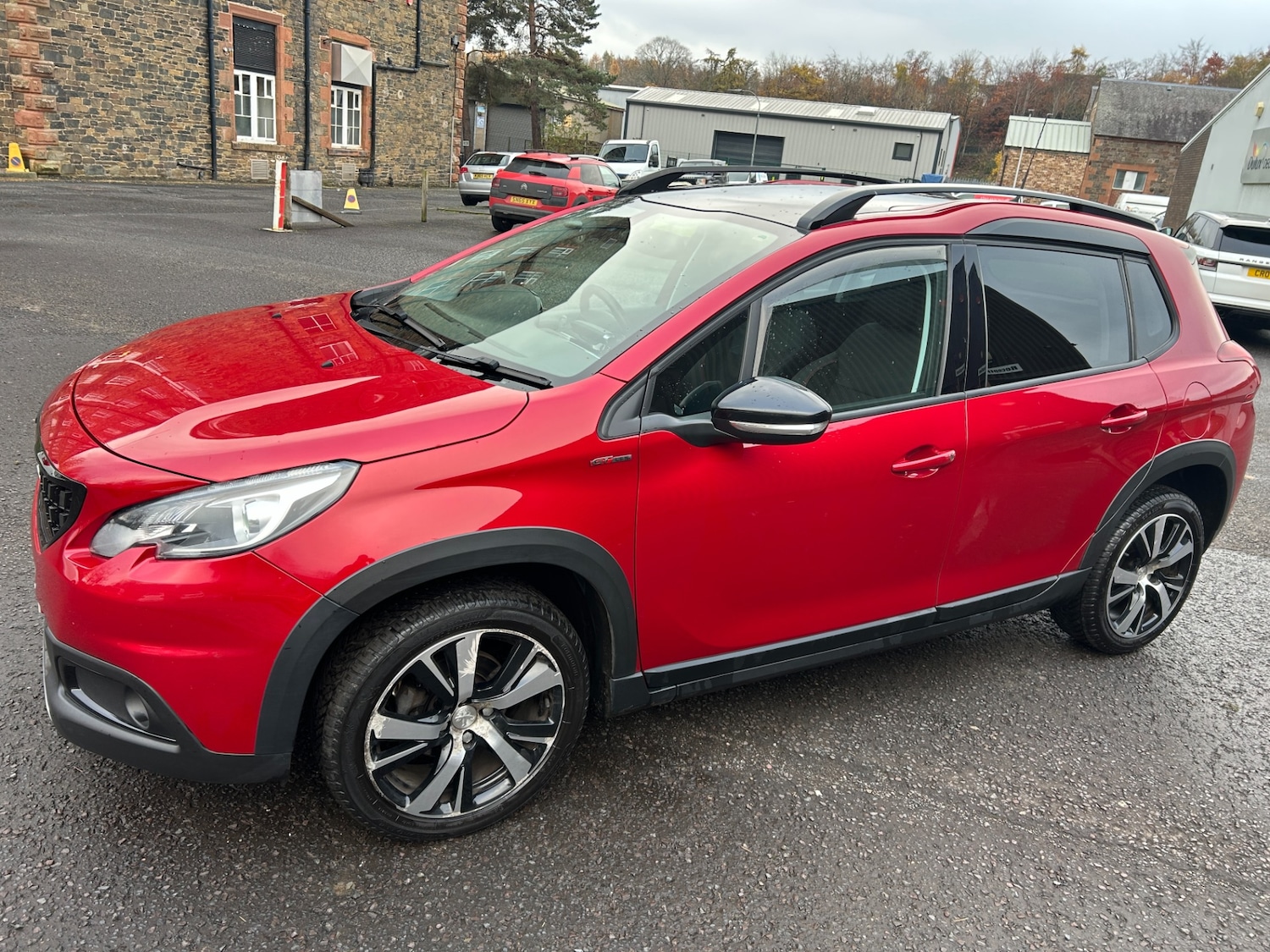 Used Peugeot 2008 2017 for sale - 76437316: Photo 3