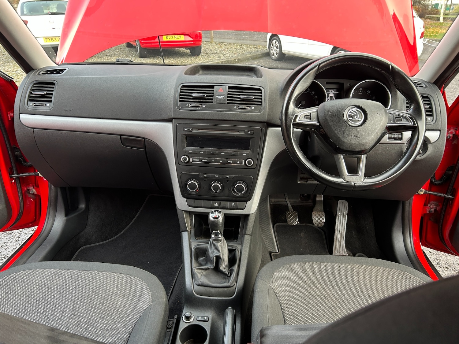 Used Skoda Yeti 2014 for sale - 76450659: Photo 8