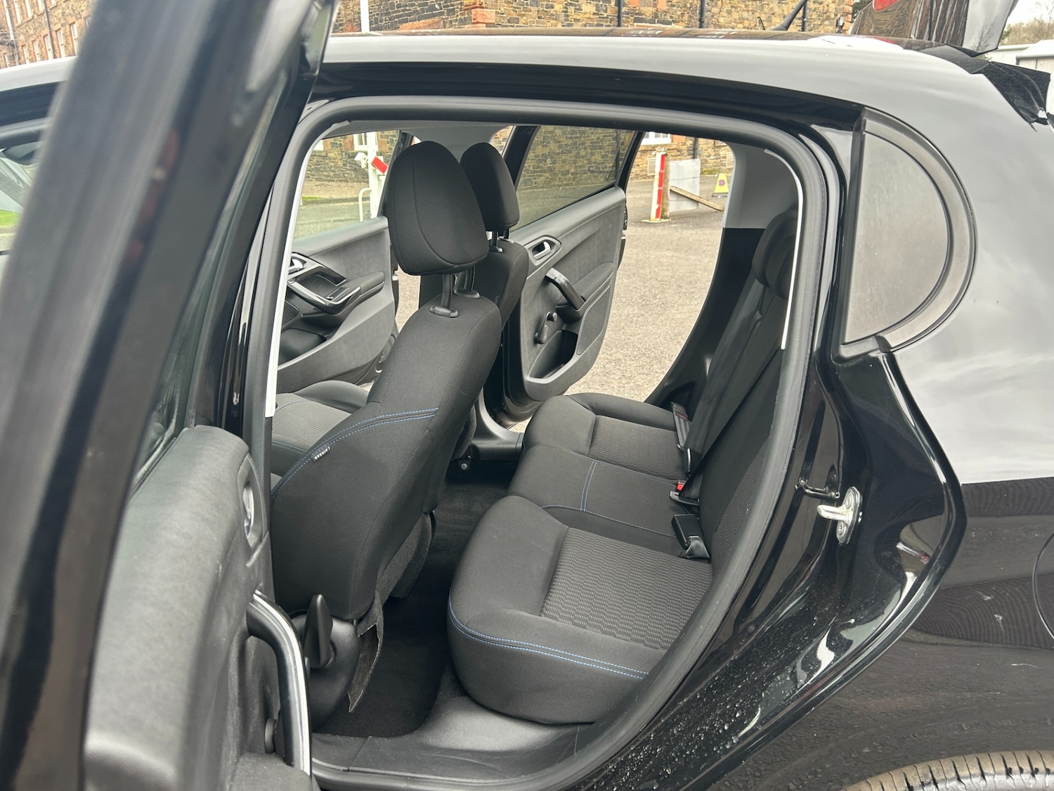 Used Peugeot 208 2019 for sale - 77974282: Photo 10