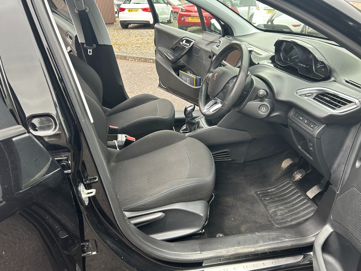 Used Peugeot 208 2019 for sale - 77974282: Photo 12