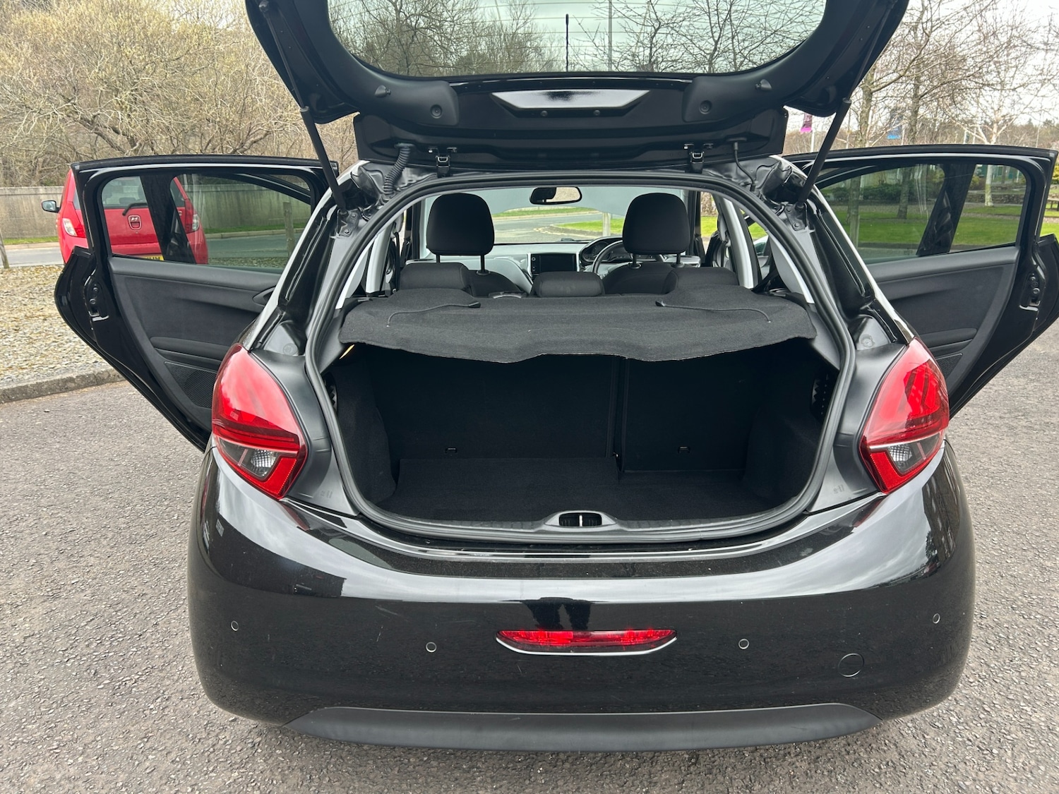 Used Peugeot 208 2019 for sale - 77974282: Photo 14