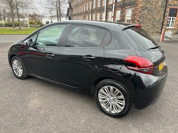 Used Peugeot 208 2019 for sale - 77974282: Photo