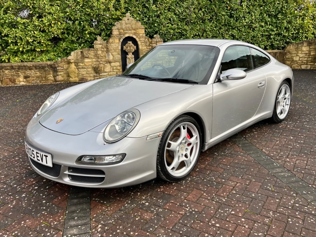 Used Porsche 911 2005 for sale - 76685832: Photo 1