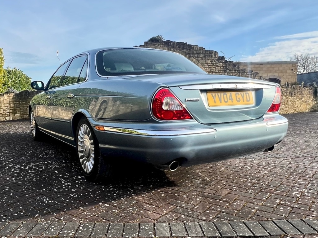Used Jaguar XJ 2004 for sale - 78134058: Photo 10