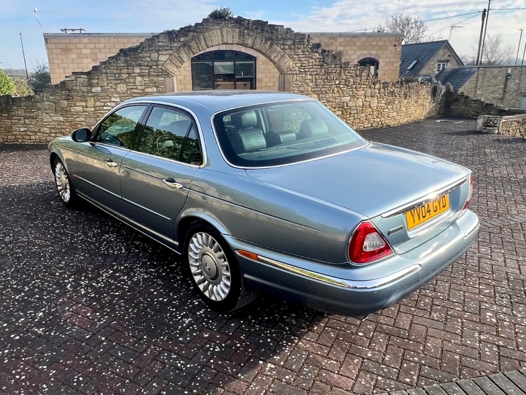 Used Jaguar XJ 2004 for sale - 78134058: Photo 12