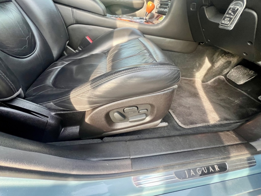 Used Jaguar XJ 2004 for sale - 78134058: Photo 14