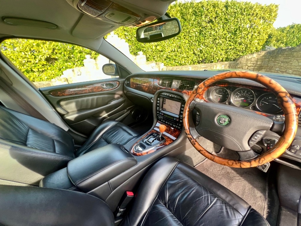 Used Jaguar XJ 2004 for sale - 78134058: Photo 16