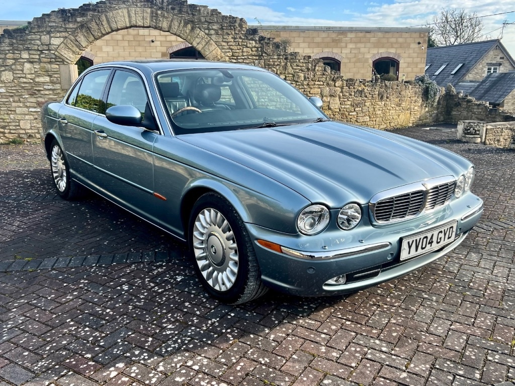 Used Jaguar XJ 2004 for sale - 78134058: Photo 2