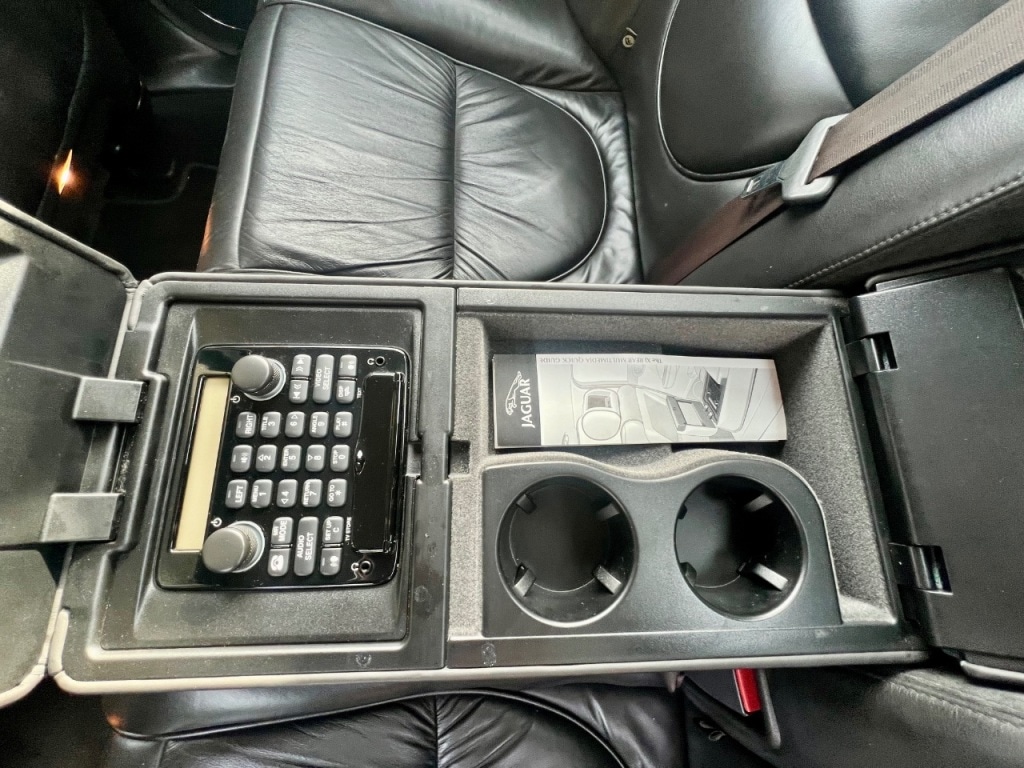 Used Jaguar XJ 2004 for sale - 78134058: Photo 22