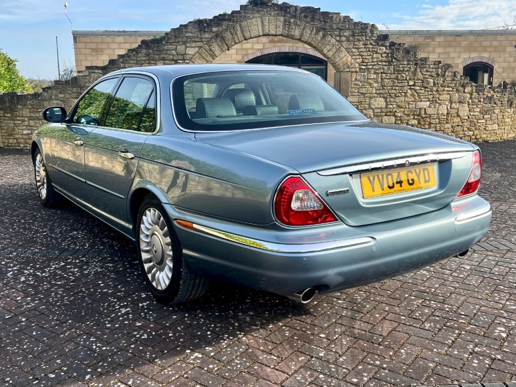 Used Jaguar XJ 2004 for sale - 78134058: Photo 8