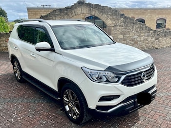 Used Ssangyong Rexton 2018 for sale - 75985648: Photo