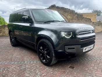 Used Land Rover Defender 2023 for sale - 75370140: Photo