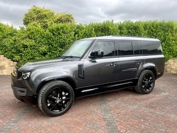 Used Land Rover Defender 2023 for sale - 75370140: Photo