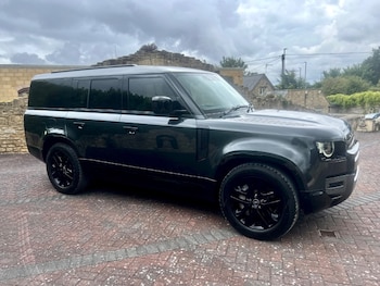 Used Land Rover Defender 2023 for sale - 75370140: Photo
