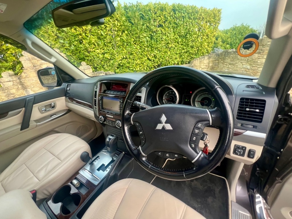 Used Mitsubishi Shogun 2016 for sale - 77990240: Photo 13