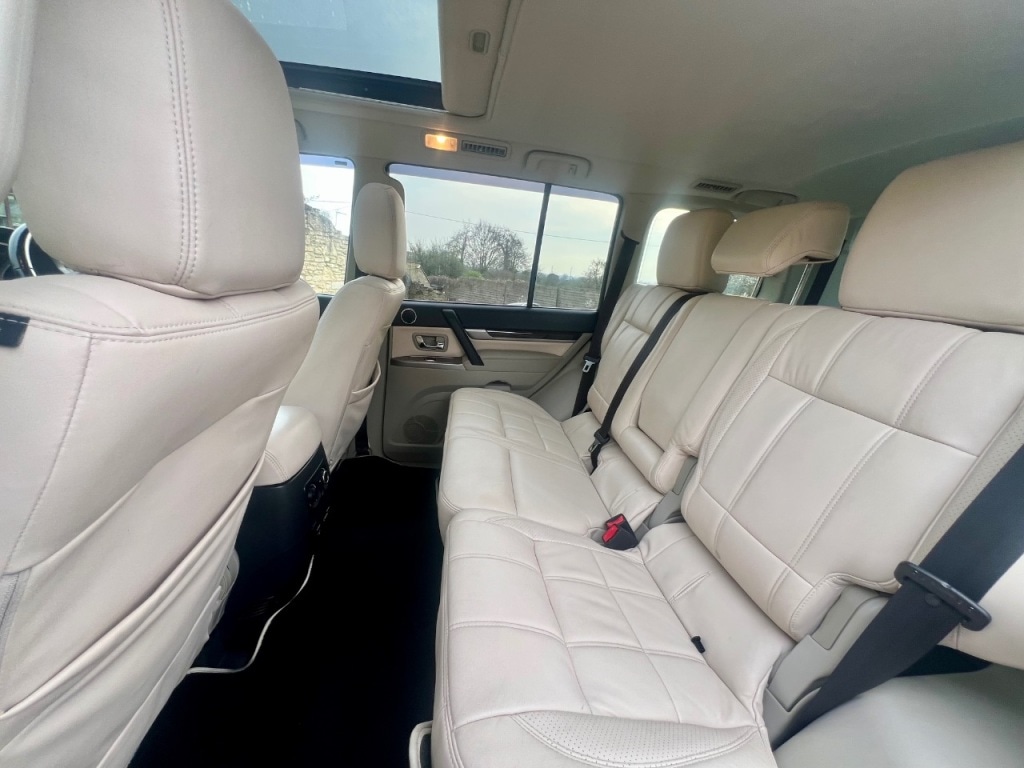 Used Mitsubishi Shogun 2016 for sale - 77990240: Photo 18