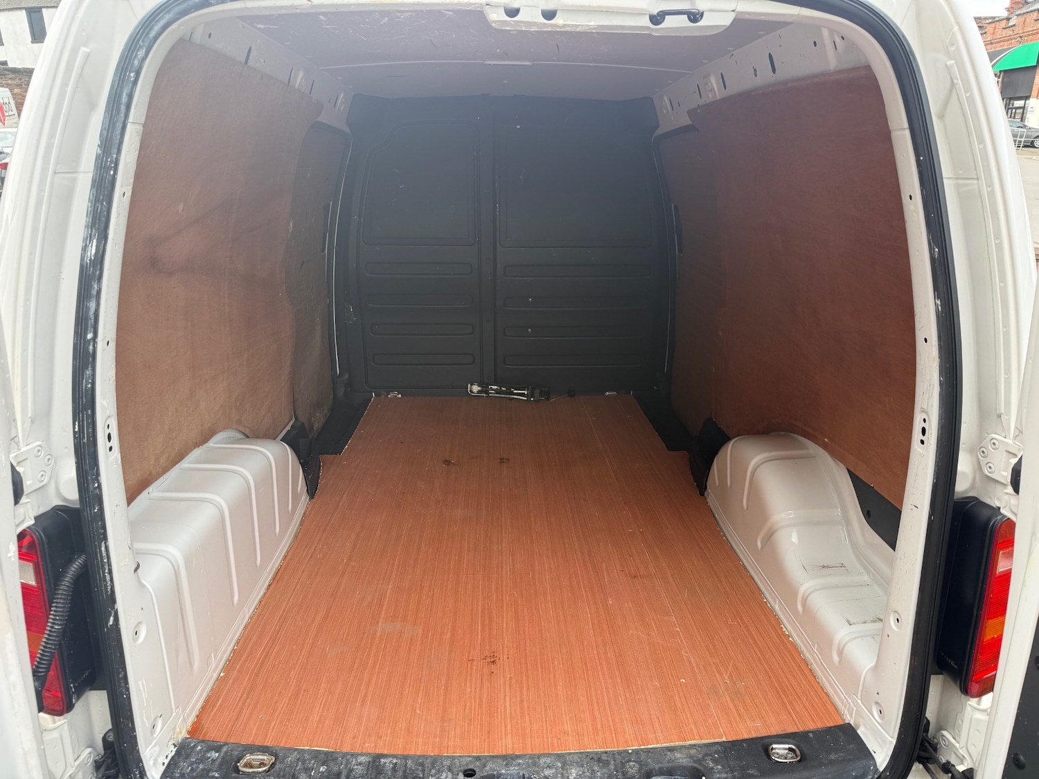 Used Volkswagen Caddy Maxi 2017 for sale - 77981322: Photo 12