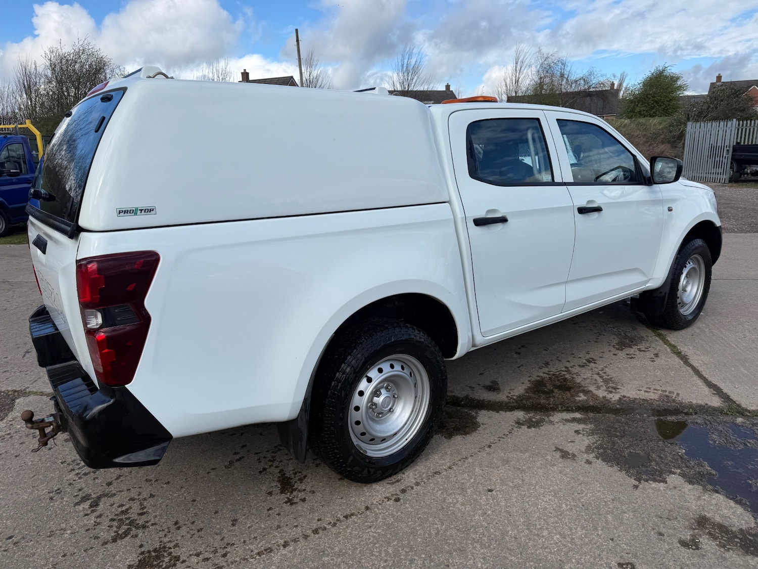 Used Isuzu D-Max 2022 for sale - 78125277: Photo 16