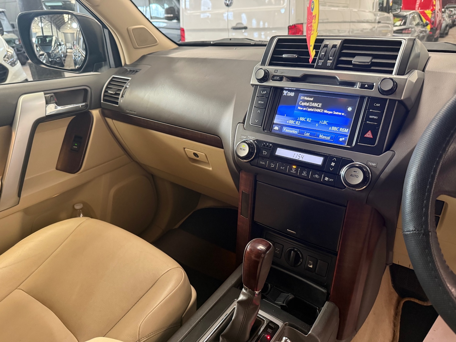 Used Toyota Land Cruiser 2014 for sale - 77236962: Photo 15