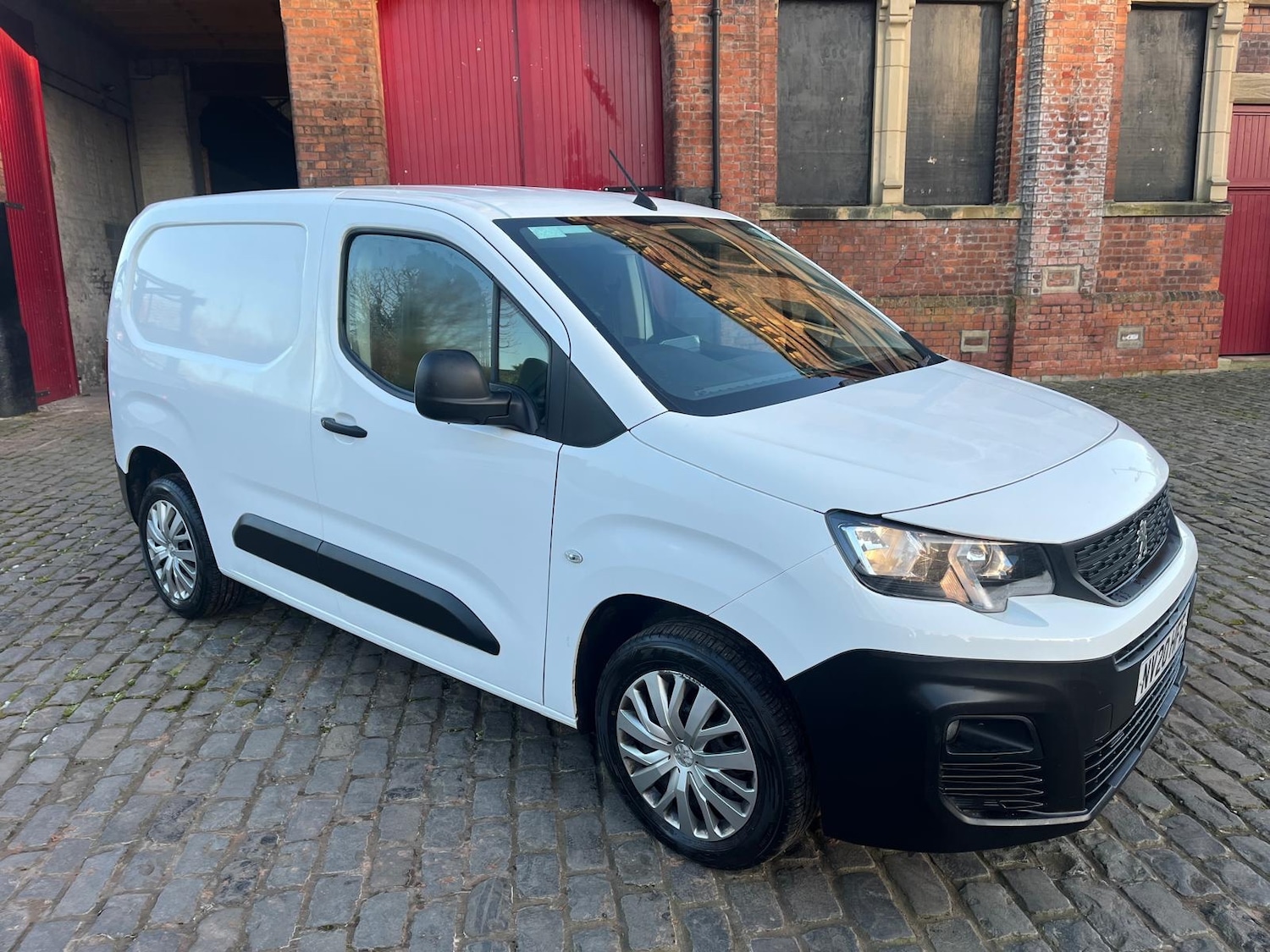 Used Peugeot Partner 2020 for sale - 76526526: Photo 1